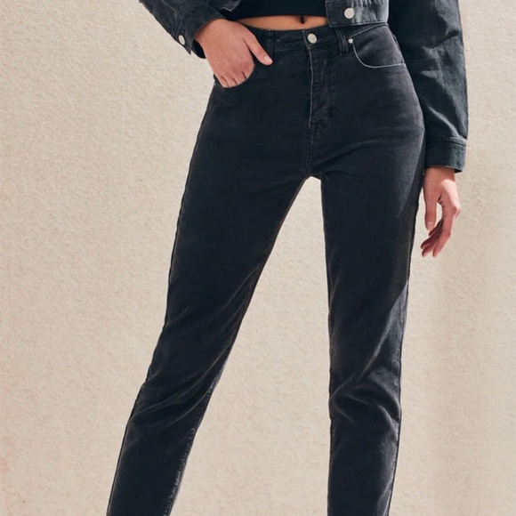 black icon jeans